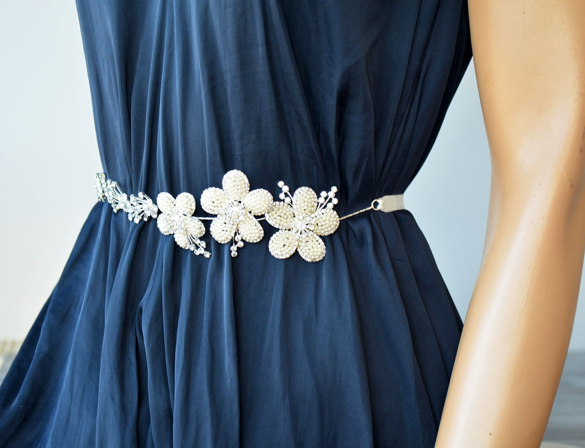 Ivory 3D Pearl Flower Bridal Sash Belt